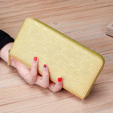 Cargar imagen en el visor de la galería, Monedero de Piel de alta calidad con gran capacidad y espacio
