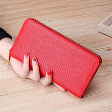 Cargar imagen en el visor de la galería, Monedero de Piel de alta calidad con gran capacidad y espacio
