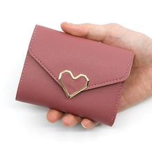 Cargar imagen en el visor de la galería, Cartera corta para mujer de estilo , con forma de corazón, triple pliegue, con múltiples ranuras para tarjetas, monedero pequeño, bolso para tarjetas y billetera para mujer.

